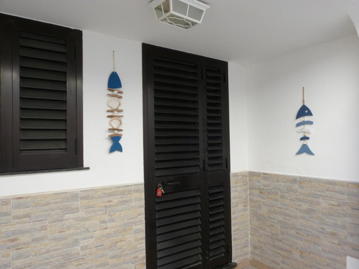 Casa Vacanze Vincenzo E Rosanna Castro  Exteriör bild